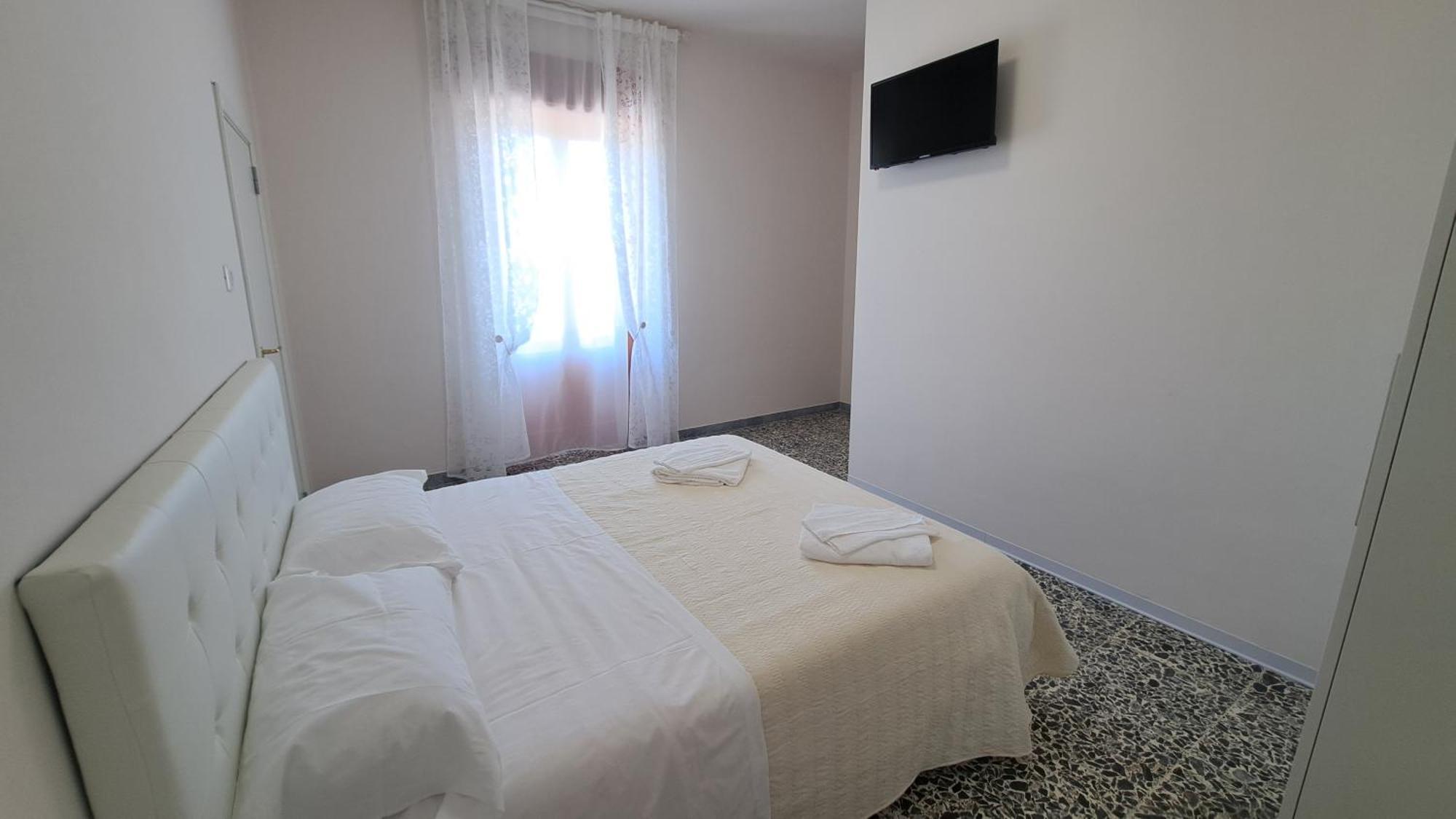 B & B Le Tre Rose Tollo Exterior photo